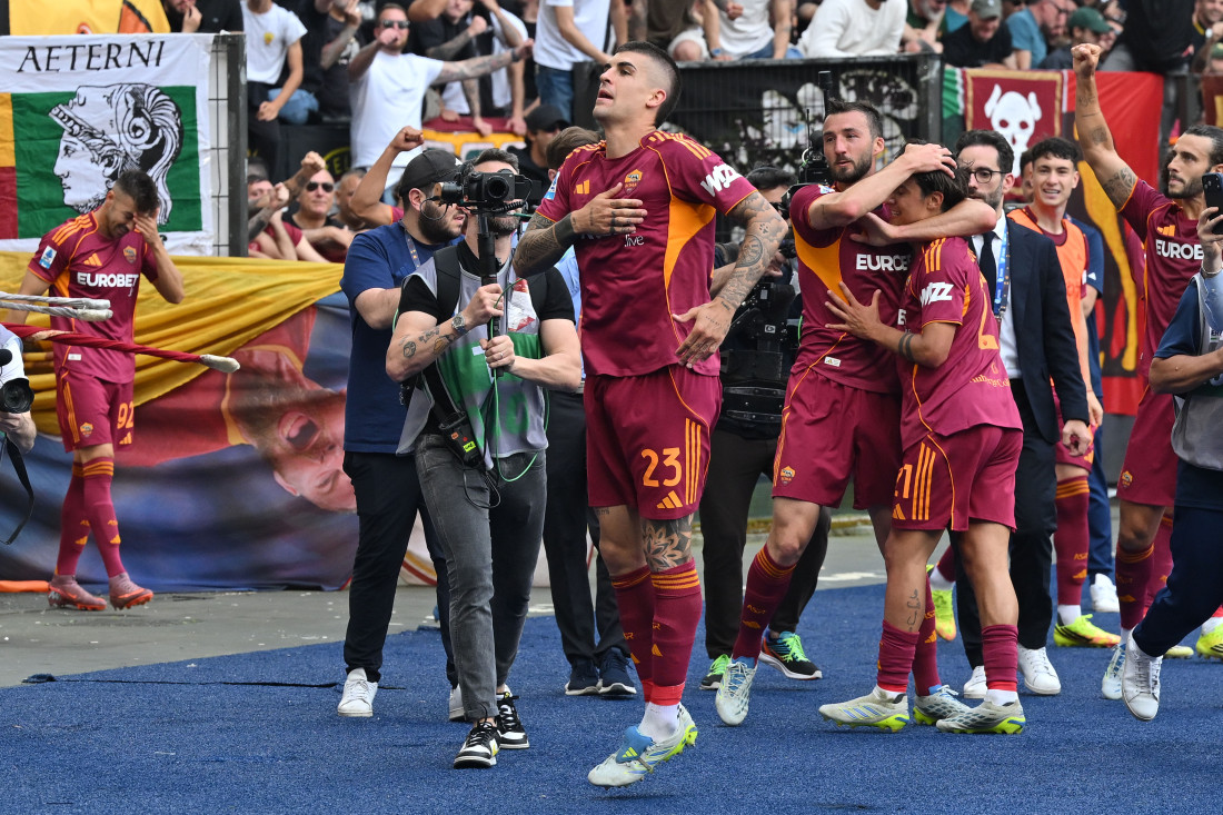 Napoli obezbijedio Ligu šampiona, Roma savladala Lazio