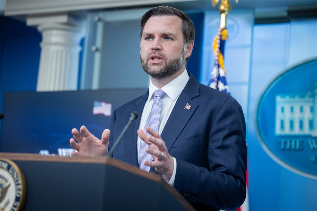 JD Vance: SAD ne razmatra slanje iranskog obogaćenog uranija Rusiji