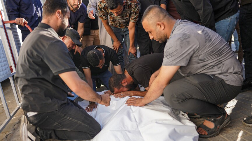 Palestinac ubijen, 3 povrijeđena u izraelskom napadu u centralnom Pojasu Gaze uprkos prekidu vatre