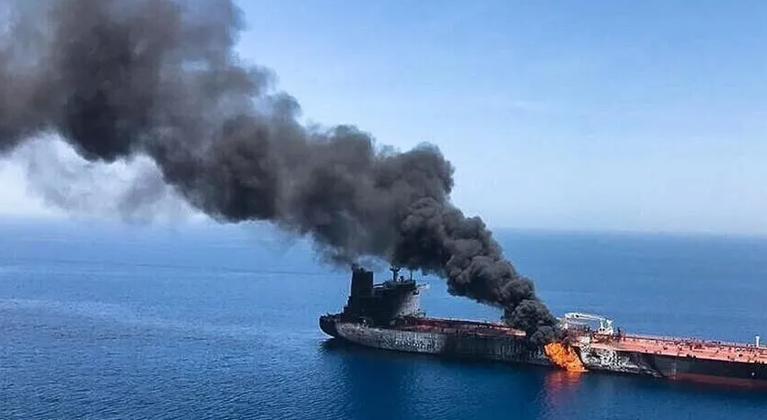 Britanska pomorska agencija: Tanker pogođen s više projektila sjeverno od Katara, ima žrtava
