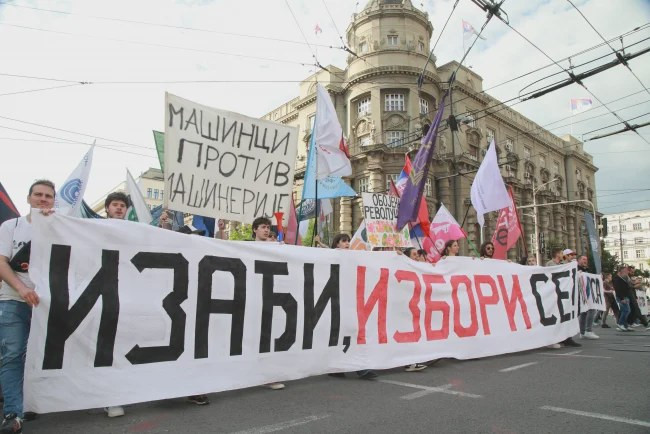 Studenti u blokadi u nedjelju u 89 mjesta Srbije prikupljaju potpise za raspisivanje izbora