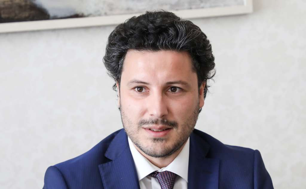 Abazović: Izvanredni parlamentarni i predsjednički izbori trebali bi se održati istodobno