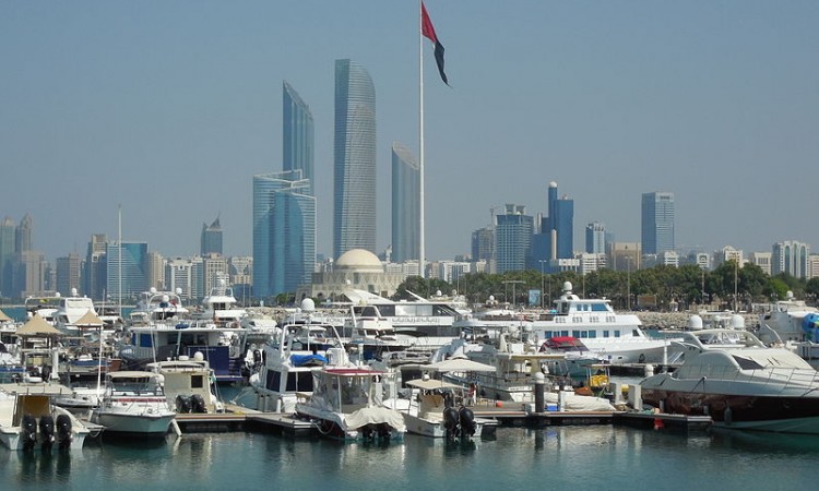 Život u Emiratima se vraća u normalno stanje, više od 84 posto vakcinisanih