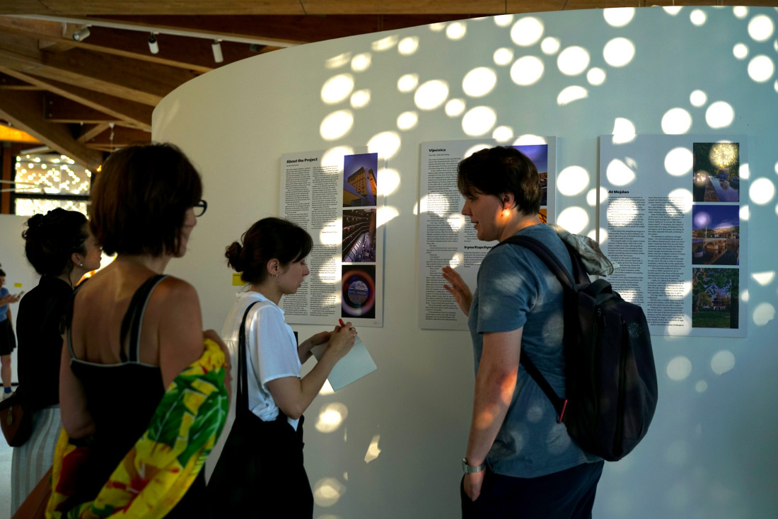 U Sarajevu otvorena izložba “Bosna: Ukrajina-Izvještavanje iz budućnosti”