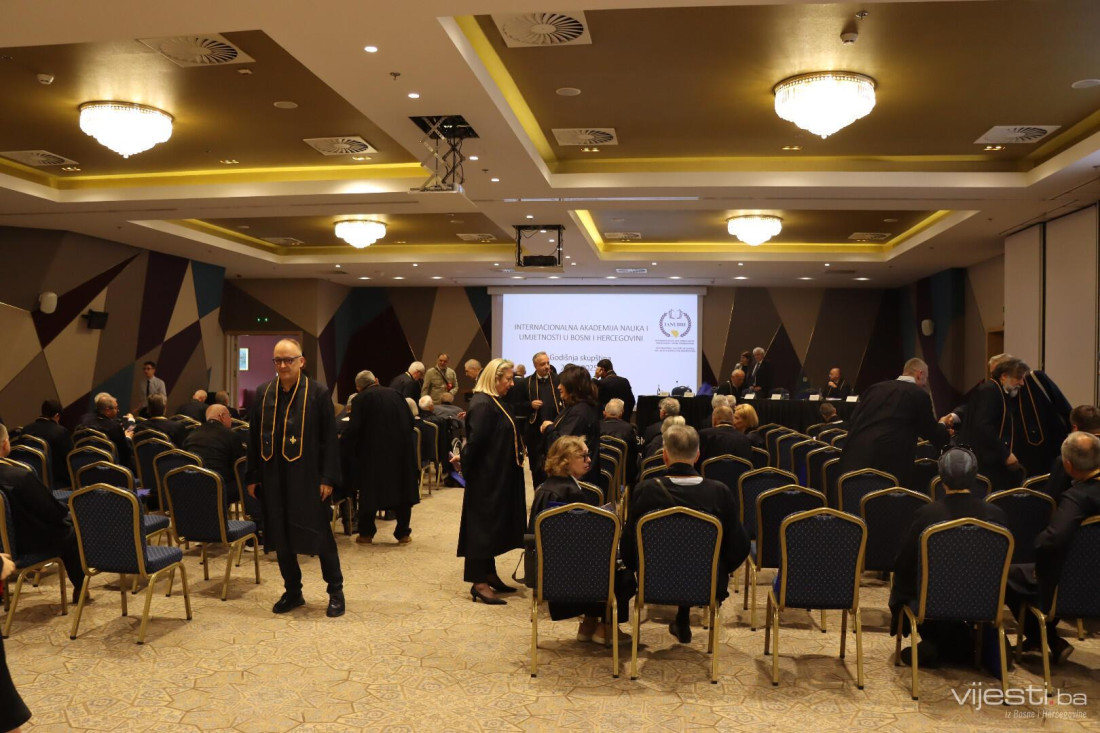 IANUBiH: Nauka mora ostati izvan političkih i etničkih kompromisa