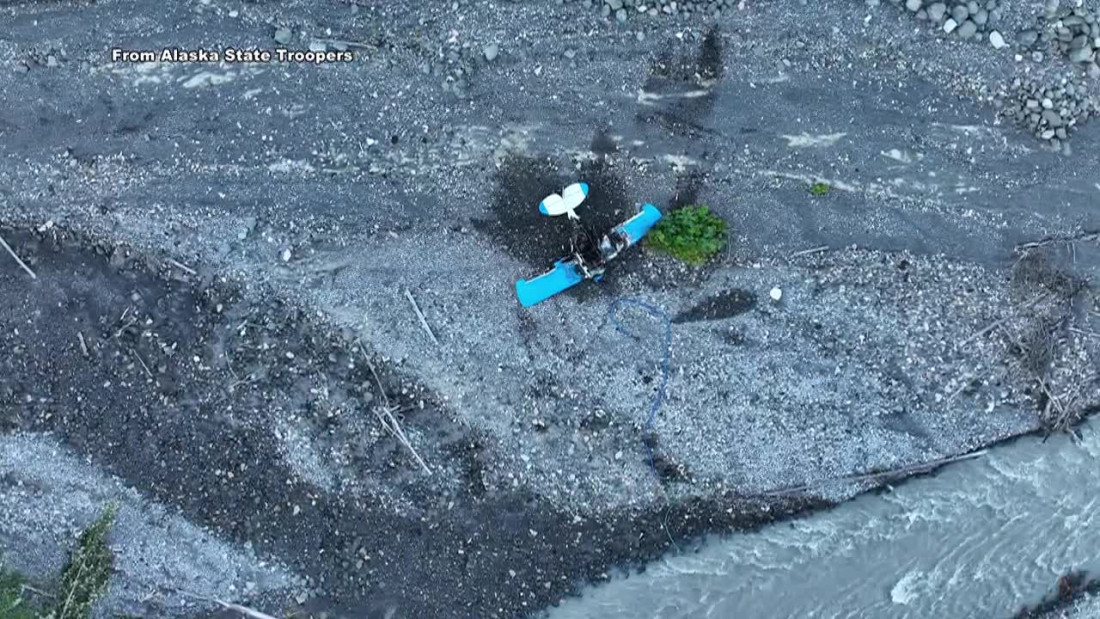 Četiri osobe poginule u padu malog aviona na Aljasci