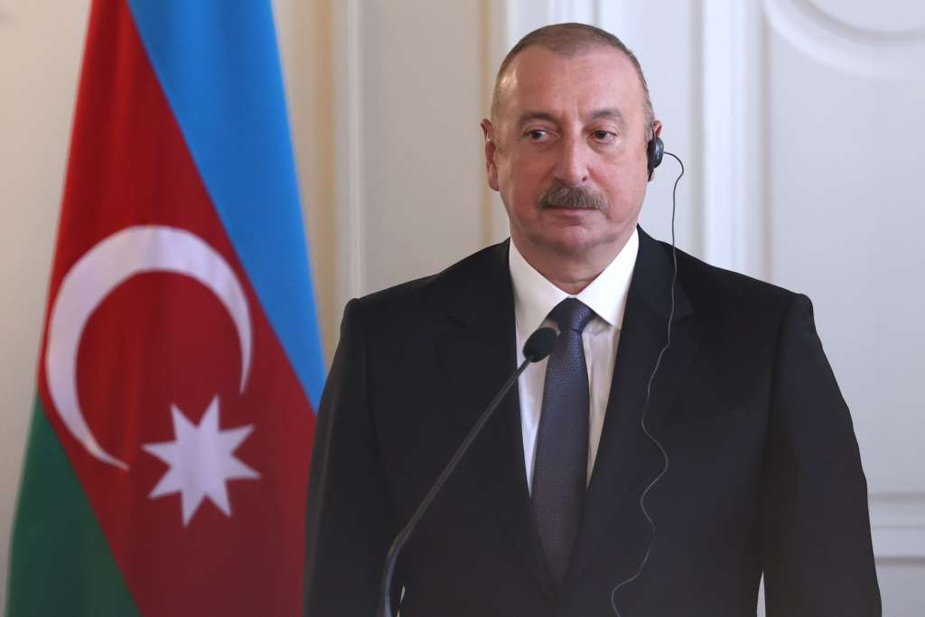 Alijev i Putin telefonski razgovarali o situaciji u Karabahu