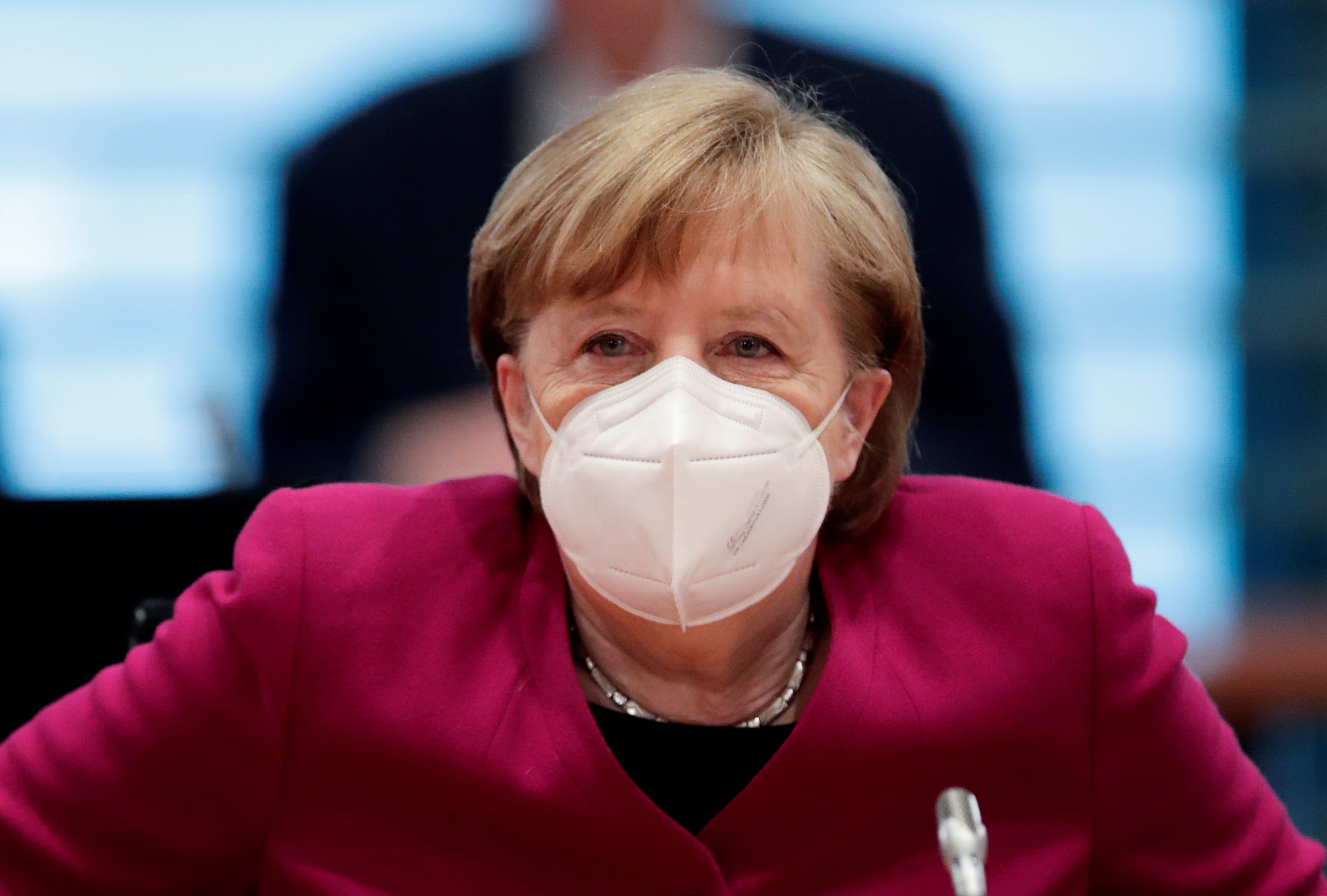 Merkel pozvala na poštovanje strogih mjera