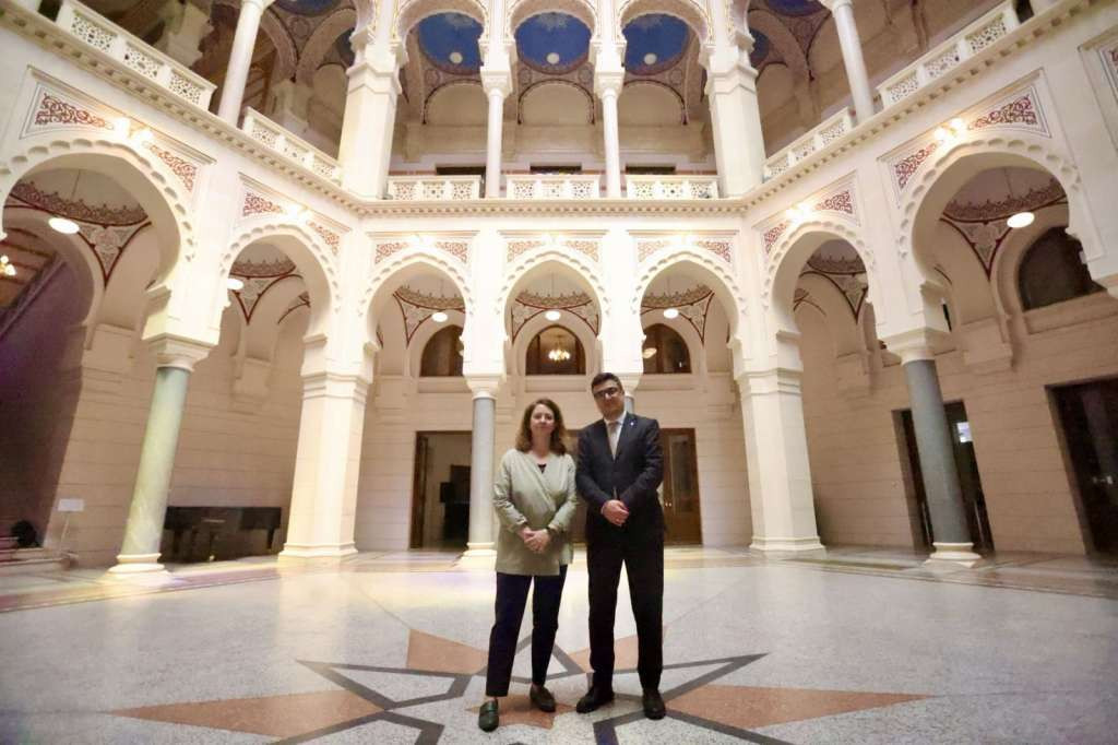 Ambasada Italije u Vijećnici obilježava 30. godišnjicu genocida u Srebrenici