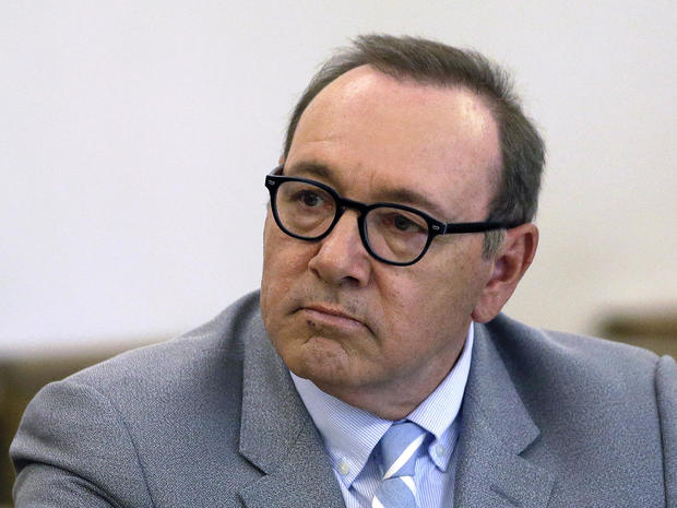 Kevin Spacey optužen za seksualne napade u Velikoj Britaniji