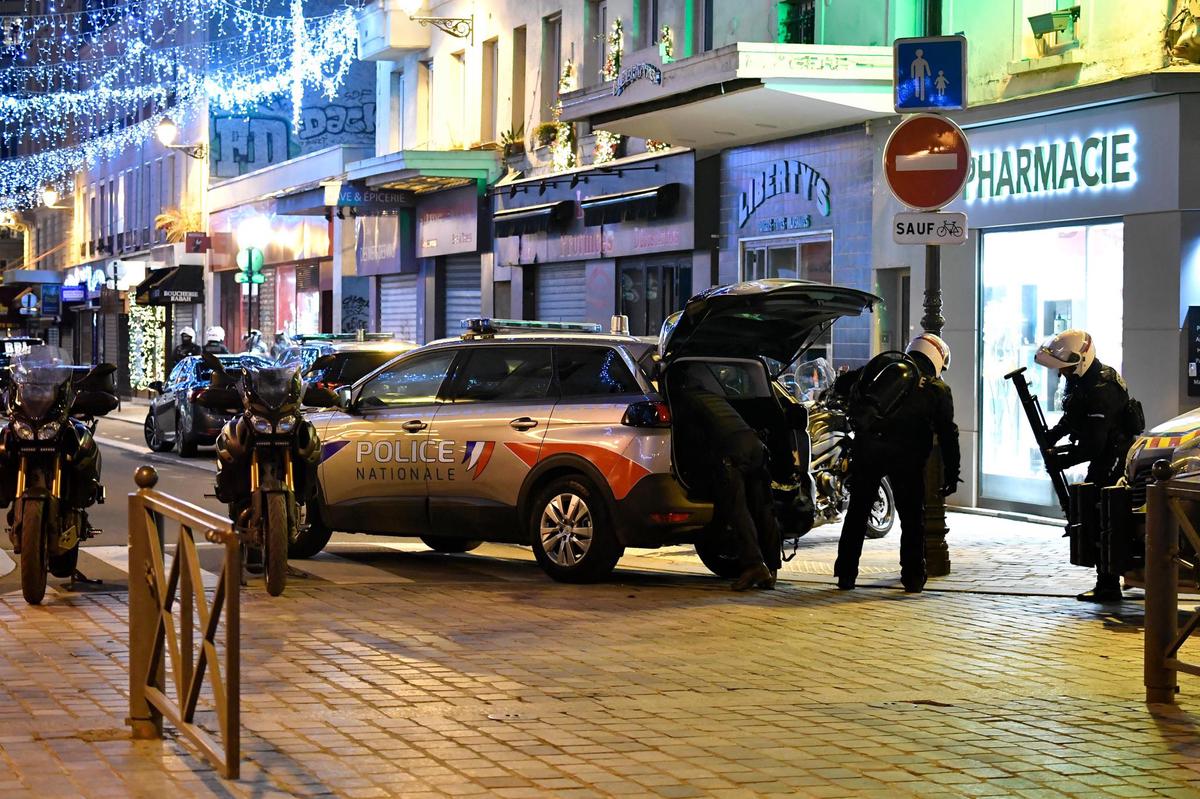 Uhapšen muškarac koji je držao žene kao taoce