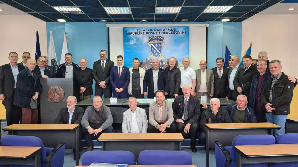 Čelnici TK upriličili svečani prijem u sklopu obiježavanja godišnjice formiranja Armije RBiH
