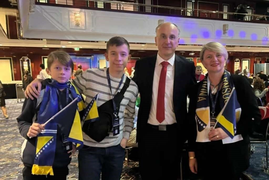 Arnaut čestitao osvajačima medalja iz BiH na Einstein olimpijadi