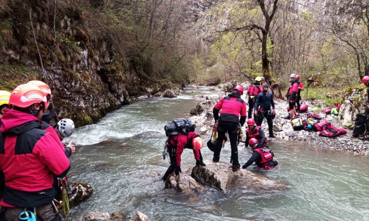 GSS Sarajevo: Tijelo nestale osobe izvučeno iz korita kanjona Rakitnice