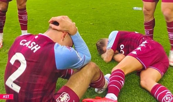 Minimalna pobjeda Ville protiv Evertona, Digne pogođen flašom u glavu