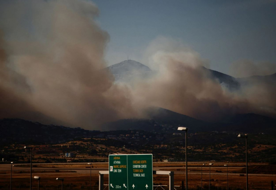 Novi požar kod Atine, naložena evakuacija
