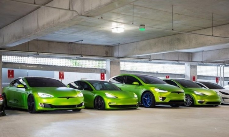 Biden: Polovina automobila u SAD-u imat će nultu emisiju gasova do 2030.