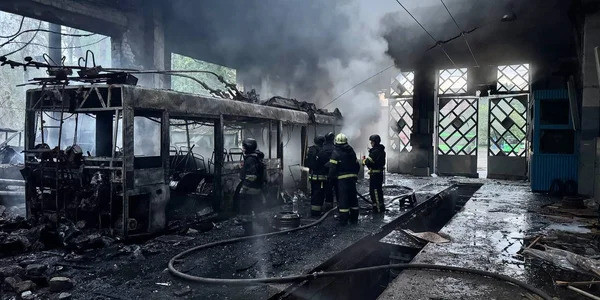 Ruski dron pogodio garažu trolejbusa u Harkovu