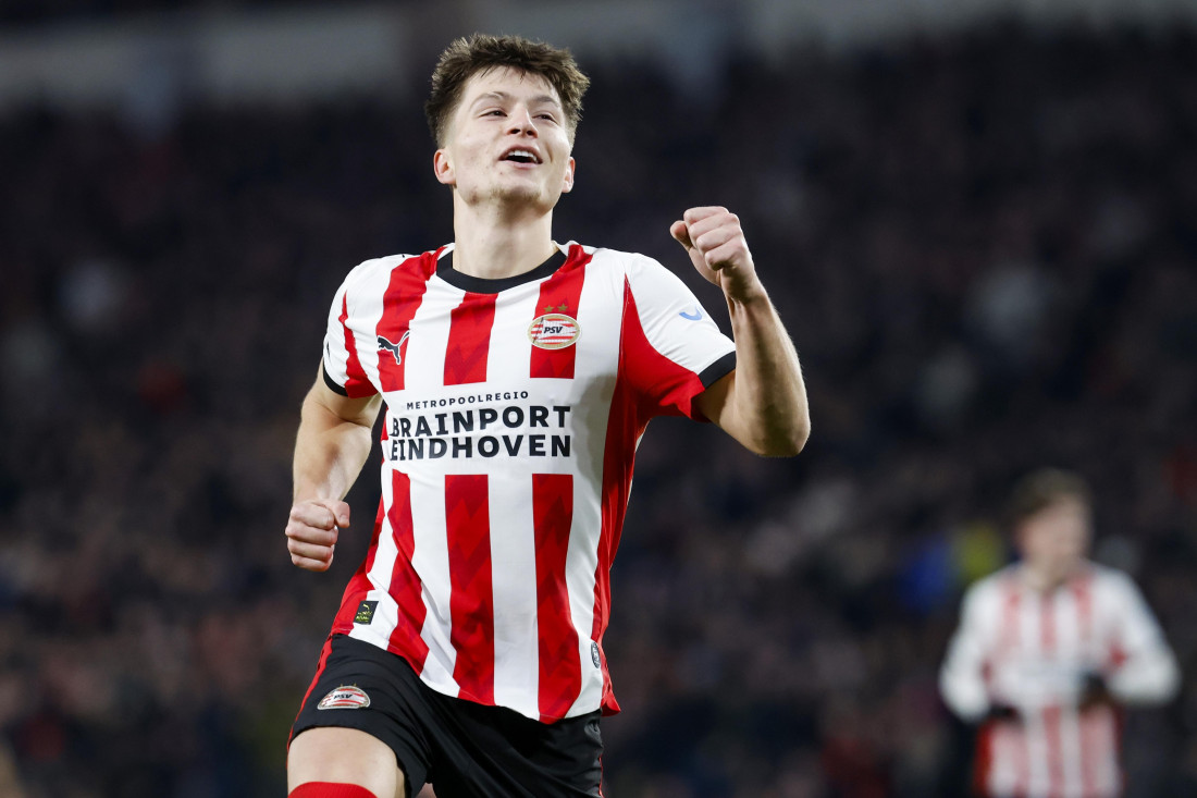 PSV Eindhoven savladao AZ Alkmaar, Bajraktarević ponovo ušao sa klupe