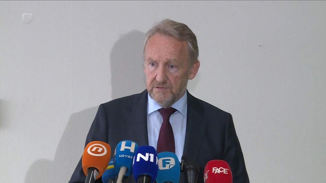 Izetbegović: Dodik mora otići, OHR ostaje