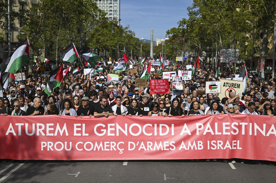 Masovni protesti za Gazu u Barceloni, organizatori tvrde da je marširalo 300.000 ljudi