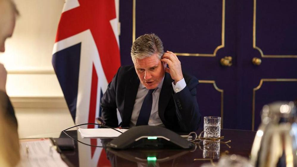 Britanski premijer Starmer pozvao Iran da se uzdrži od napada na Izrael