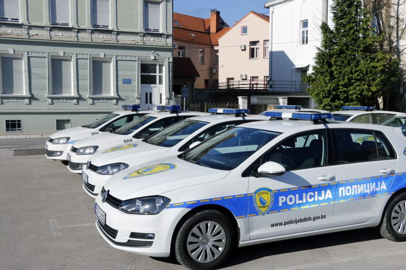Brčko: Dva lica privedena zbog povrede slobode odlučivanja