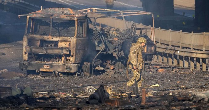 U Kijevu i jutros zračni napadi, sankcije ruskim bankama putem SWIFT-a