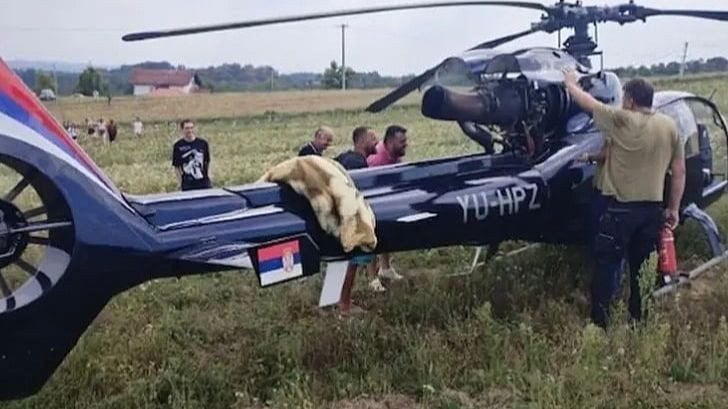 Helikopter iz Beograda prinudno sletio kod Prnjavora