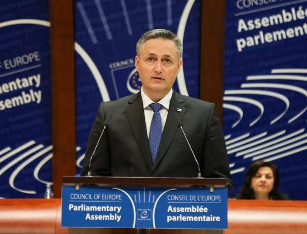 Bećirović: Nikome nećemo dozvoliti formiranje monoetničkih izbornih jedinica