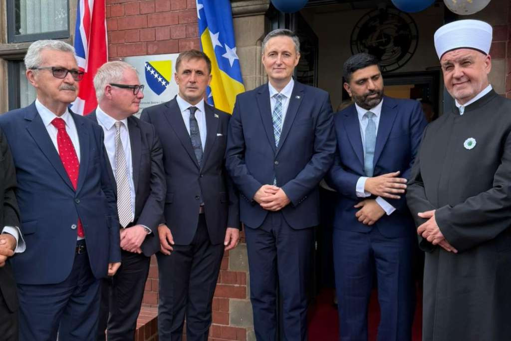 Bećirović otvorio Počasni konzulat BiH u Birminghamu