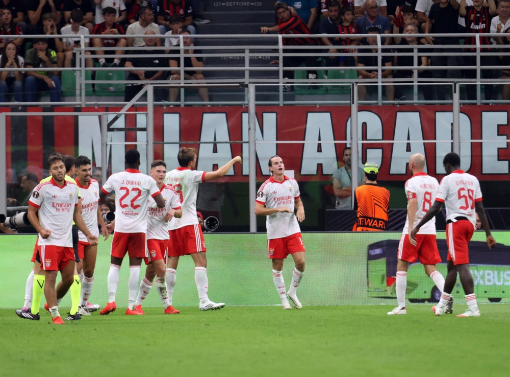 Olympiacos i Sunderland pobjedama počeli takmičenje u Ligi Evropa, Benfica šokirala Milan