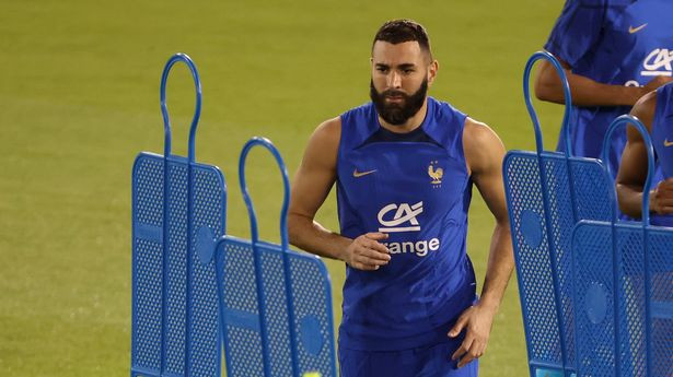 Karim Benzema bi se mogao naći u sastavu Francuske uoči finalnog meča SP-a protiv Argentine