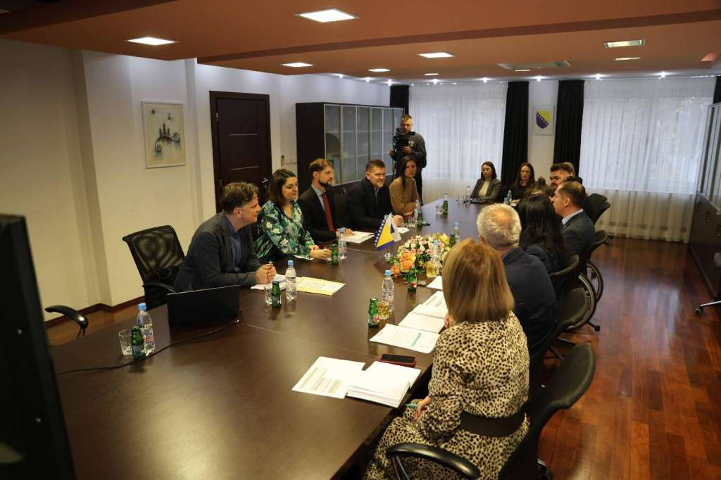 Švicarska razvojna agencija i Fondacija Mozaik nastavljaju podršku mladima u Bihaću