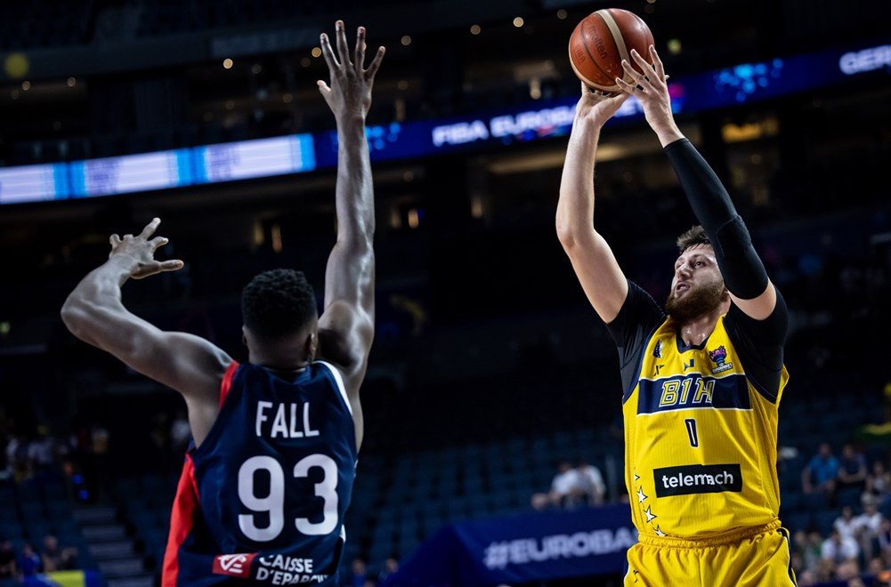 Košarkaši BiH izgubili od Francuske, i dalje moguć prolaz u osminu finala