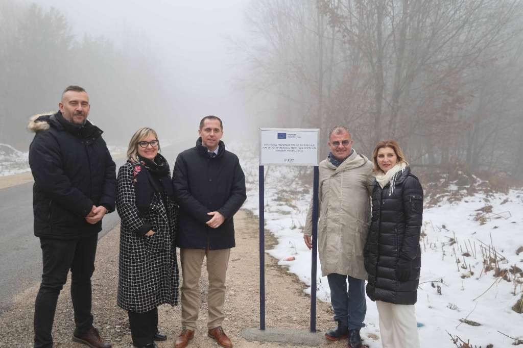 Pušten u promet asfaltirani put do prihvatnog centra Lipa