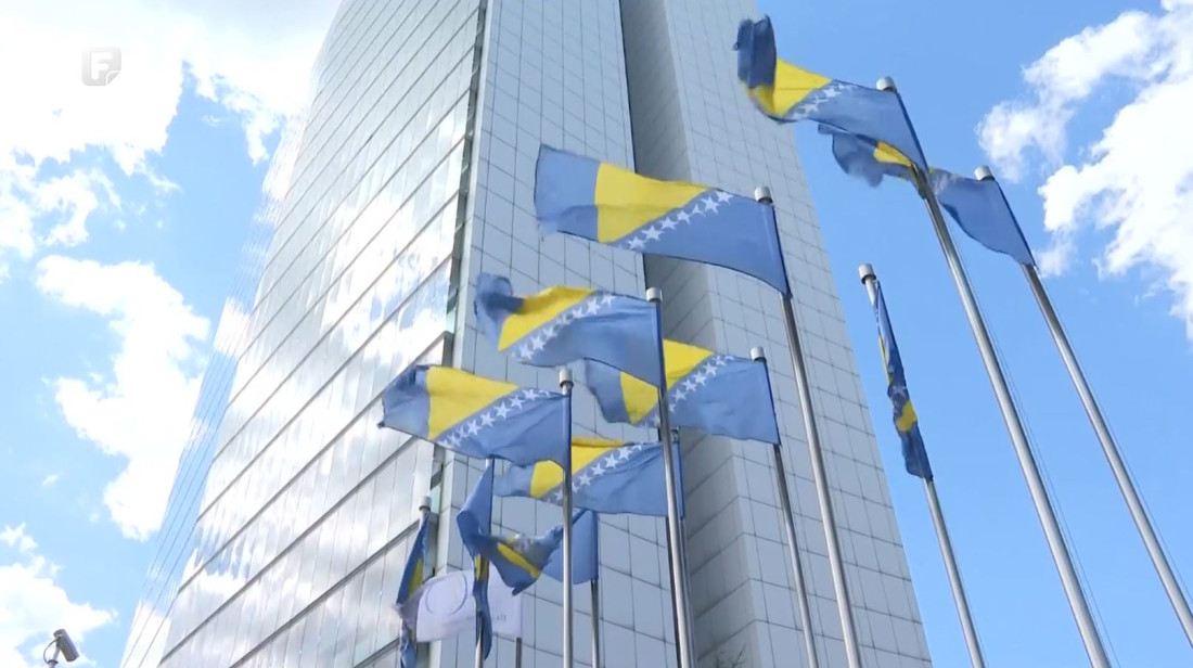 Dan smijeha, država bez budžeta, šala nije: Novi ciklus po staroj praksi i privremenom finansiranju