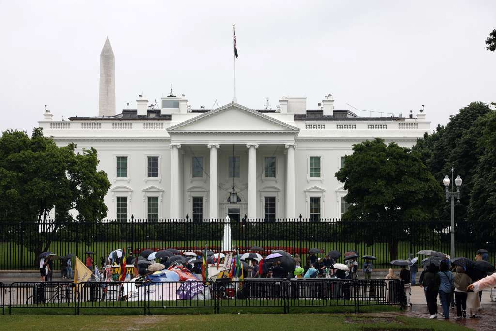 Bijela kuća uklonila Wall Street Journal iz press poola koji putuje sa Trumpom u Škotsku