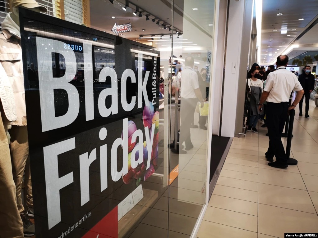 Po uzoru na svjetske metropole, i u Sarajevu danas Black Friday groznica