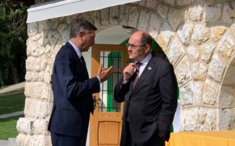 Bledski forum : Pahor zatražio kandidatski status za BiH