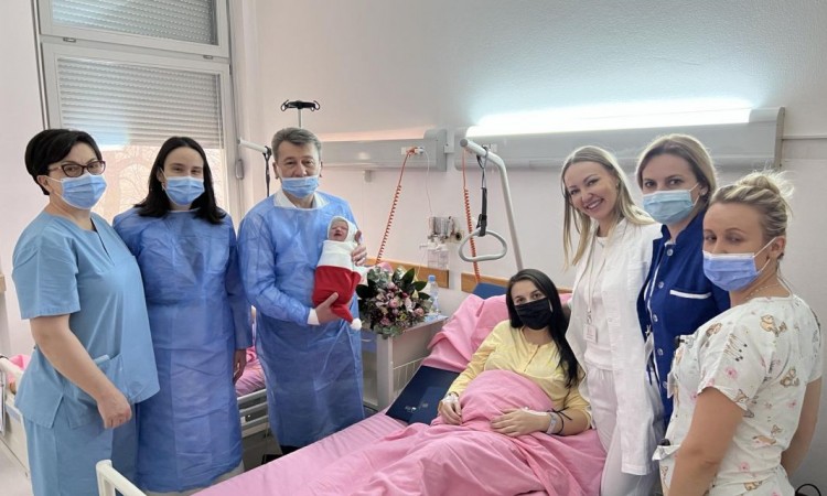U novogodišnjoj noći rođeno je 40 beba