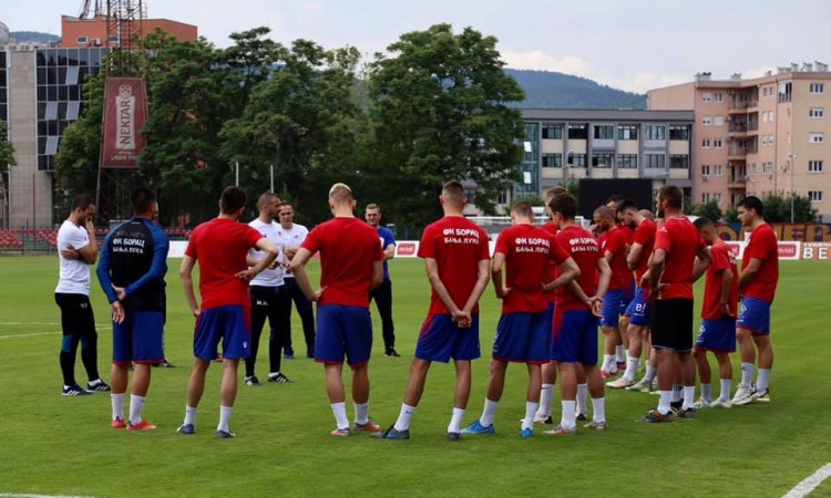 Fudbaleri Borca počeli pripreme