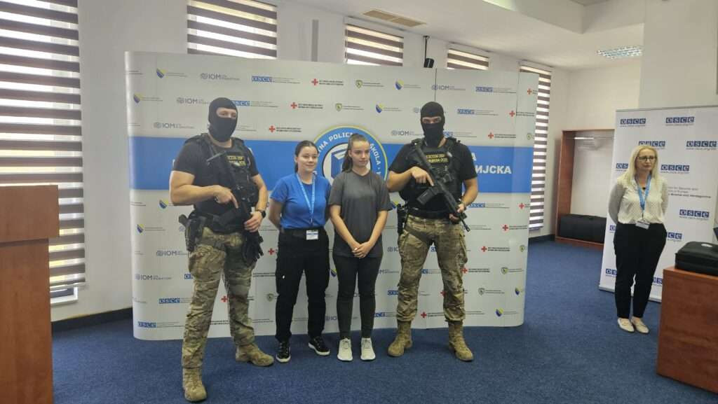 U Brčkom završena 'Ljetna policijska škola'