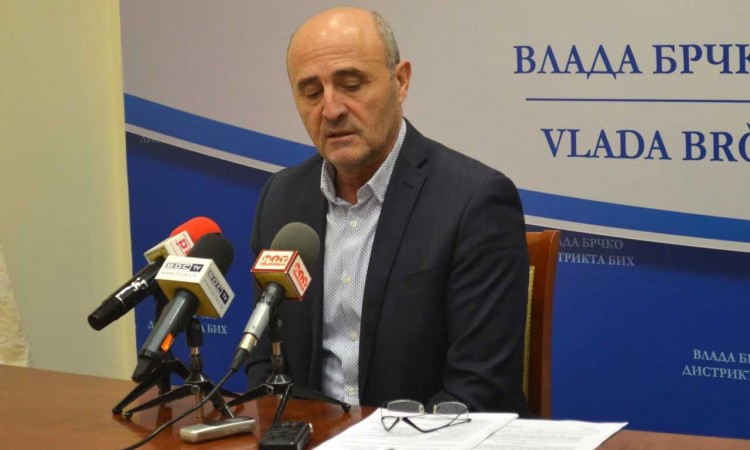 Vlada Distrikta usvojila konačnu listu za stipendije studentima