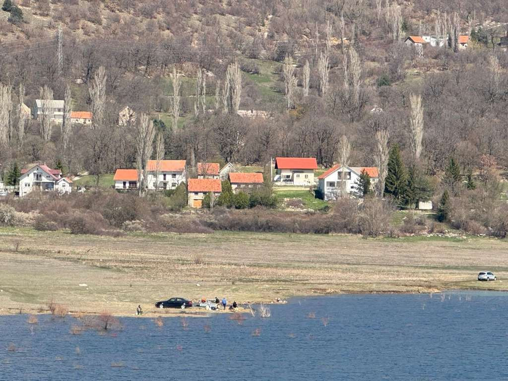 Dvije osobe zatečene u nezakonitom ribolovu na Buškom jezeru