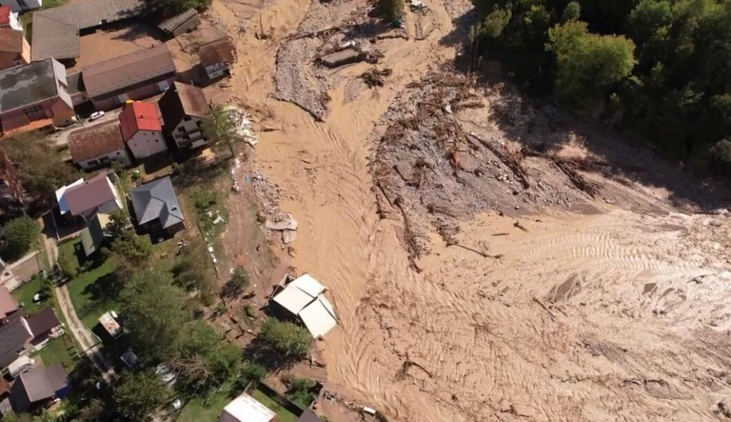 Četvrti dan od katastrofalnih poplava pronađeno još jedno tijelo u Buturović Polju