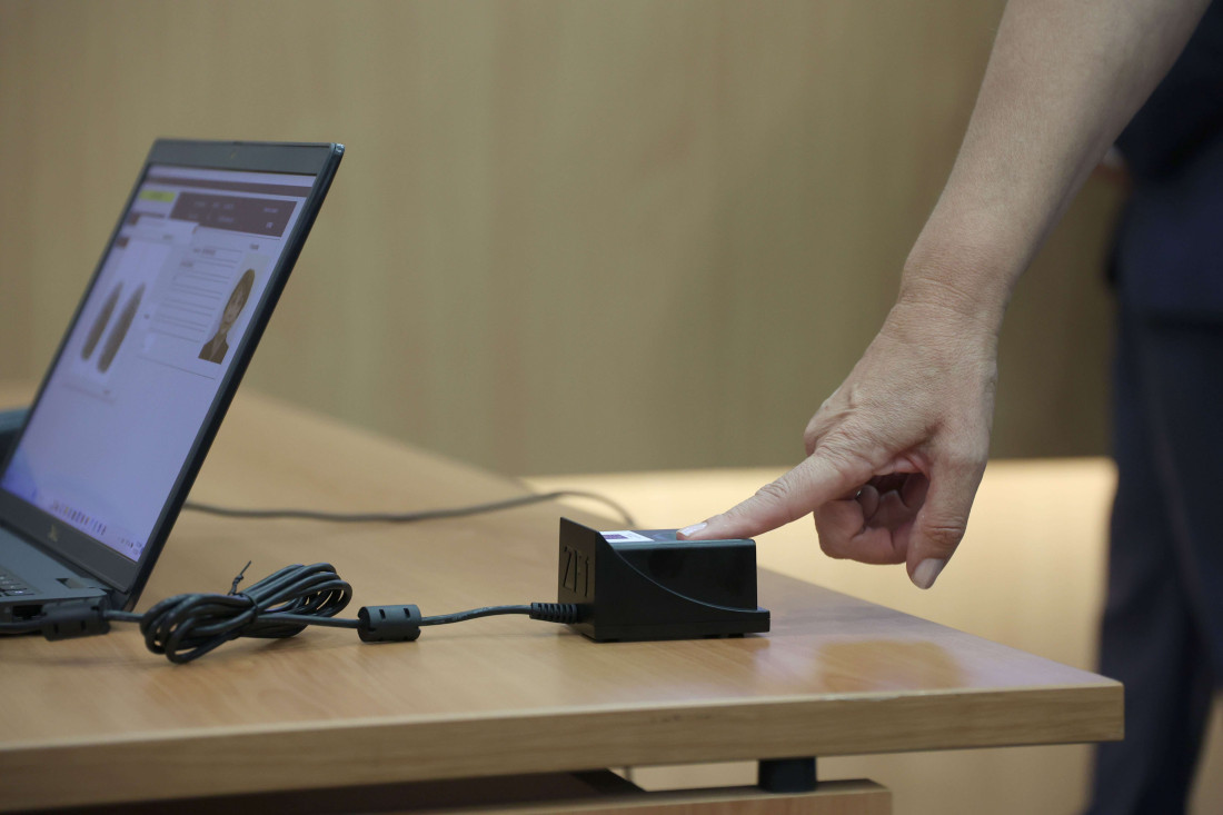 Centralnoj izbornoj komisiji BiH uručena testna izborna oprema