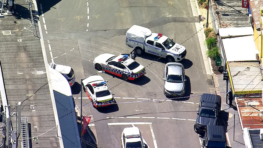 Jedna osoba poginula, dvije teško povrijeđene u napadu nožem u Sydneyju