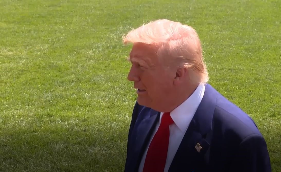 Trump izjavio da bi volio biti sljedeći papa