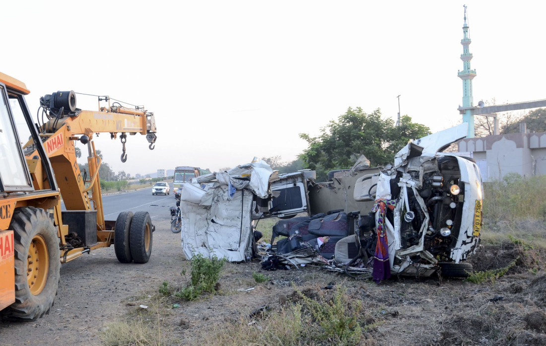 U autobuskoj nesreći u Indiji poginulo 10 osoba, 20 povrijeđeno
